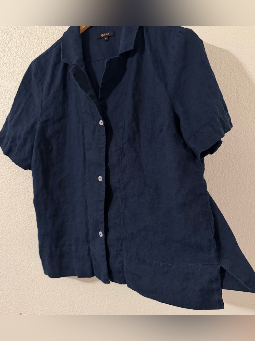 Quince Women's 100% European Linen Short Sleeve Shirt in Flax Deep Navy Medium - Picture 5 of 11
